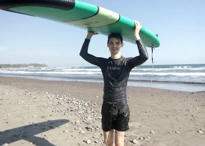 ゲストハウス The Nyamo Surfschool & 2*